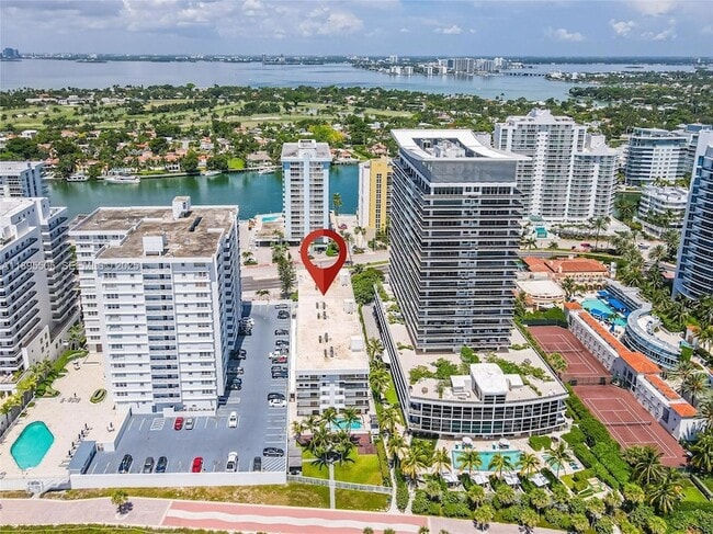 Photo - 5845 Collins Ave Unidad 201
