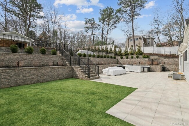 Photo - 6 W Landing Rd