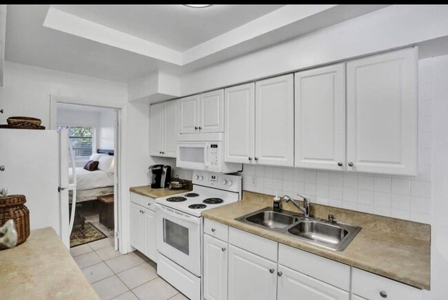 Photo - 820 NE 16th Ave Unidad 6