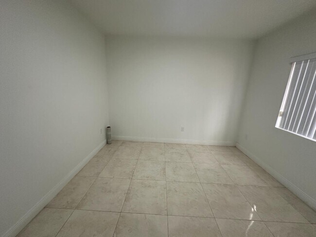 Photo - 241 E 6th St