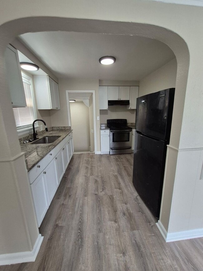 Photo - Freshly Renovated 3-Bedroom Home – Quality Living for All!