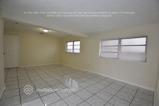 Photo - 998 NW 202nd St