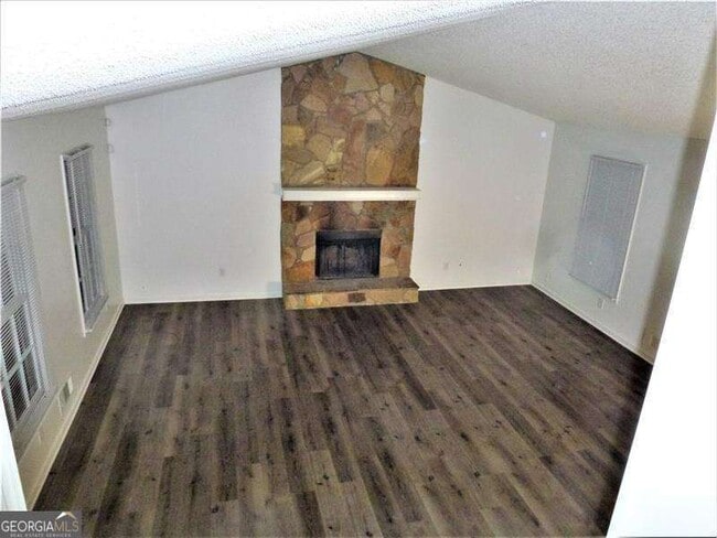 Photo - 382 Cross Creek Pl
