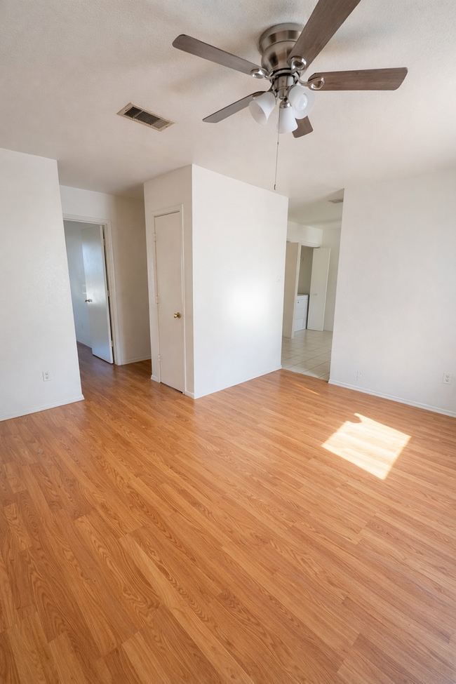 Photo - 1111 Horizon Dr Unit D