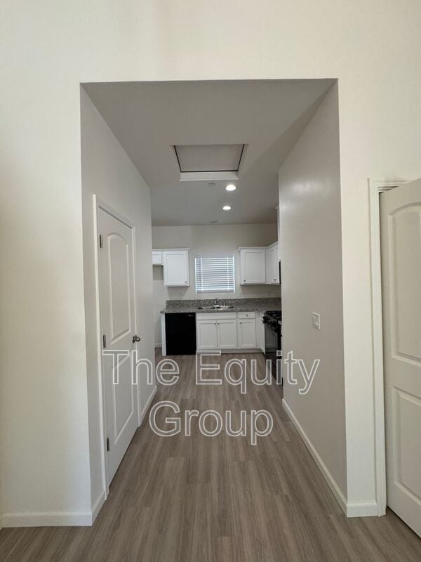 Photo - 4112 E Kaweah Ave