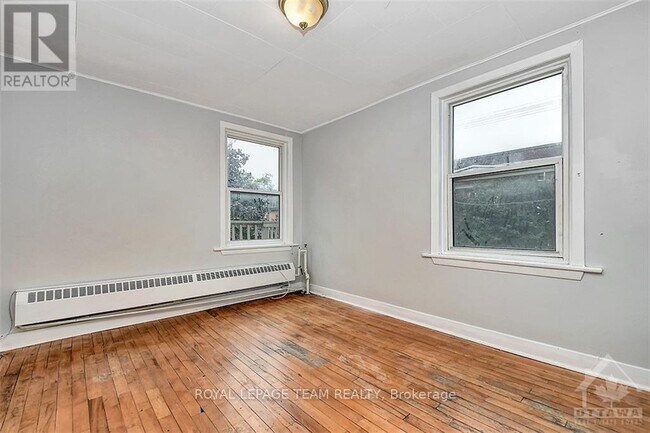 Photo - 63 Sweetland Ave Unité 2