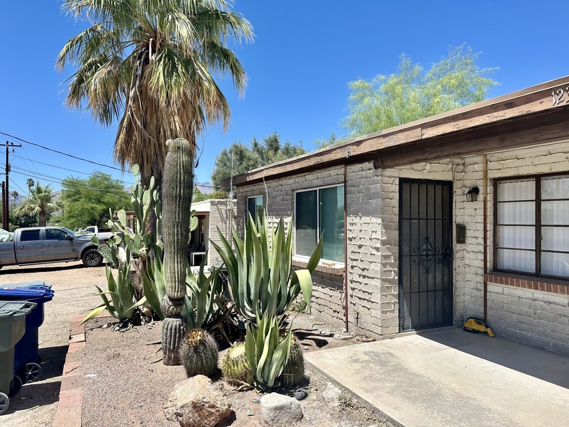 Photo - 1234 N Dodge Blvd (Tucson, AZ)