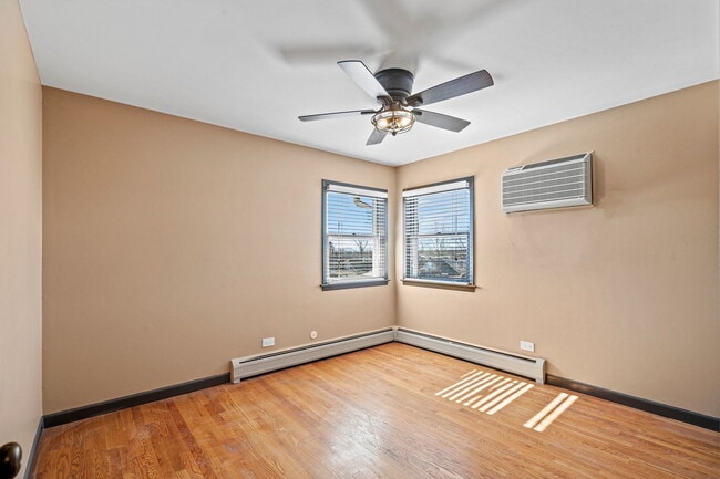 Photo - 2124 N Harlem Ave