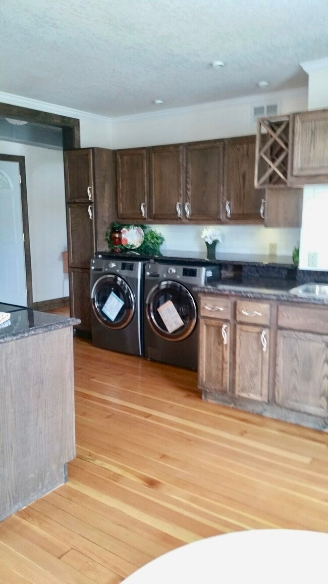 Photo - 224 N Dewey St