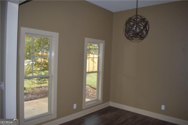 Photo - 43 Jessel Ln