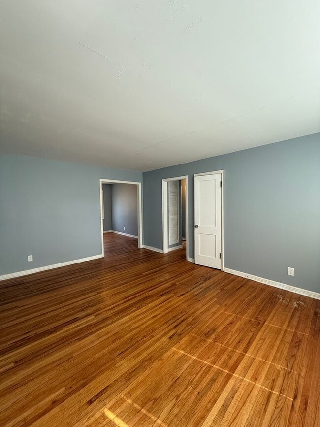 Photo - 638 S Woodlawn Blvd Unit 638 S Woodlawn Blvd