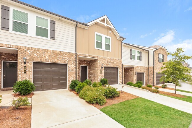 Photo - 831 Holland Ct