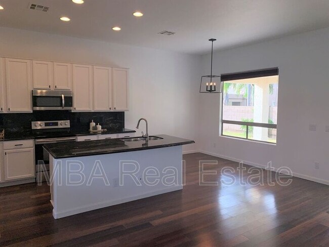 Photo - 16824 N 63rd St