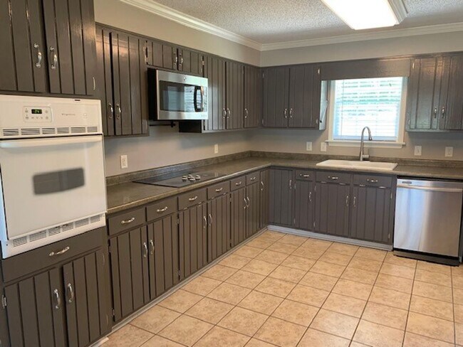 Photo - 3Bedroom 2 Bathroom in Valdosta