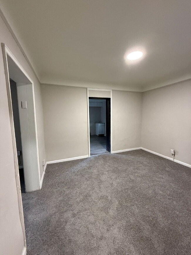 Photo - 3-Bedroom Gem on Marseilles Street with Sp...