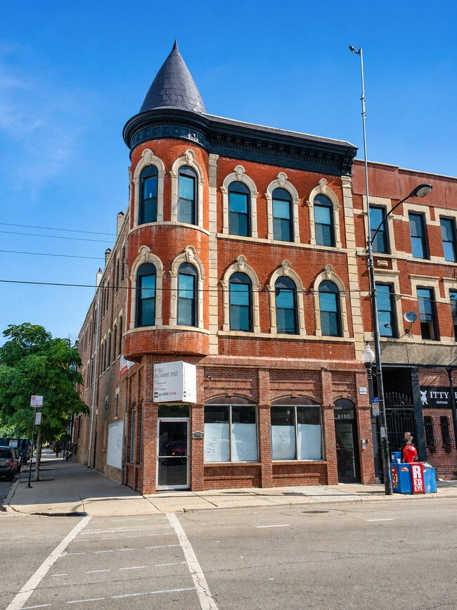 Building Photo - 1044 W 18th St Unit 3R