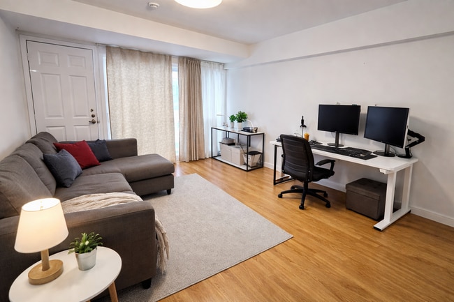 Building Photo - 21 Symphony Rd Unit 9