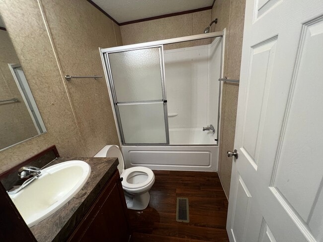 Photo - 191 Peach St