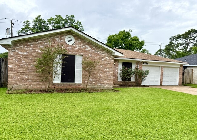 Building Photo - 16814 David Glen Dr