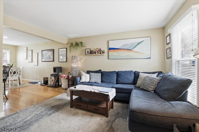 Photo - 23 Doremus St