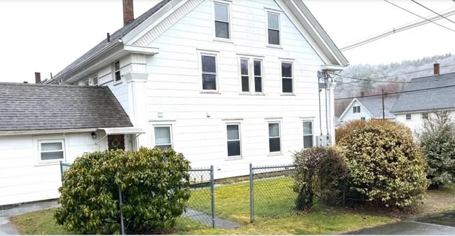 Building Photo - 197 Main St Unit 195A