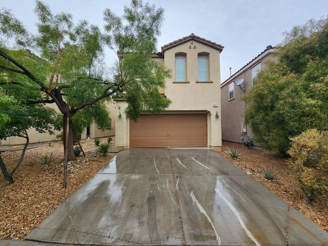 Building Photo - Beautiful 3-bedroom home with a loft!