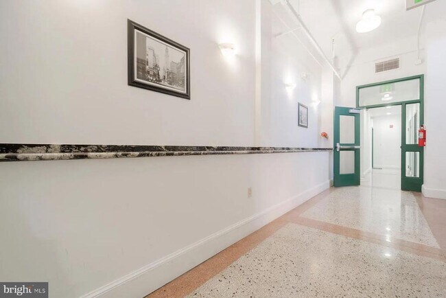 Photo - 330 N Charles St Unit 3C