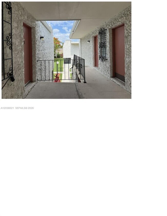 Photo - 8701 SW 141st St Unit E6