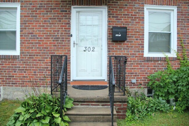 302 S Springfield Rd, - 302 S Springfield Rd, House