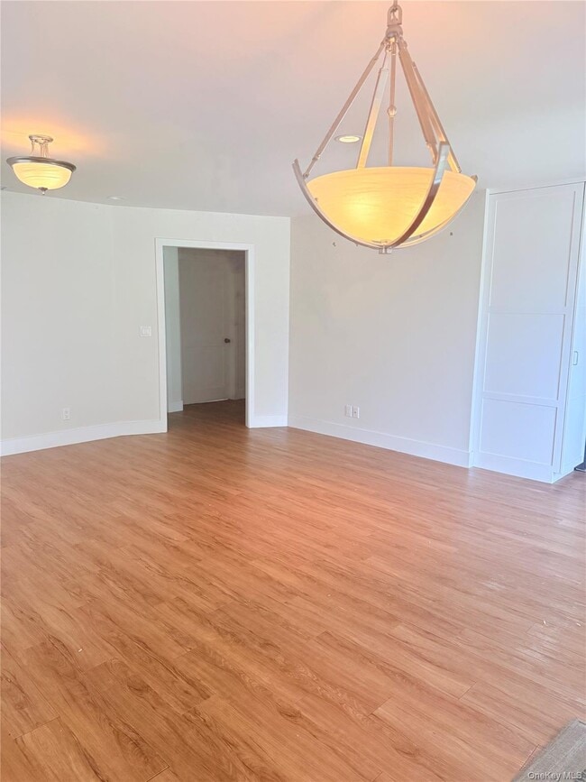 Photo - 61 A Chichester Ave