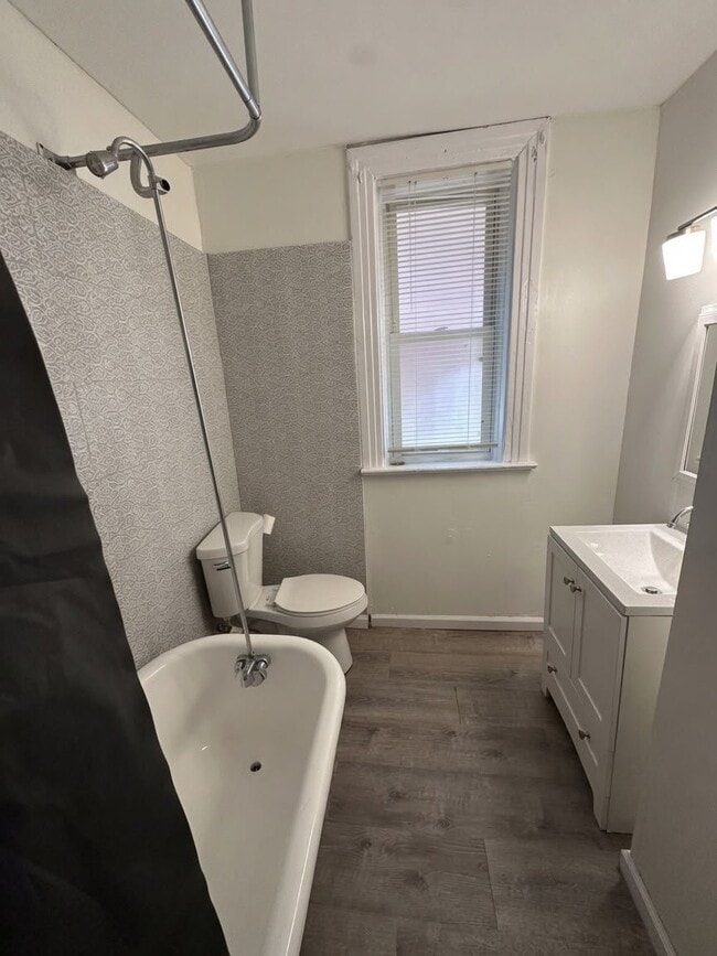 Photo - 2906 Victor St Unit 1F