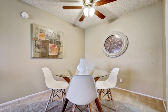 Photo - Iron Horse Valley Apartments