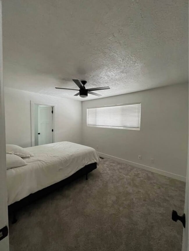 Photo - 1145 N 100 W