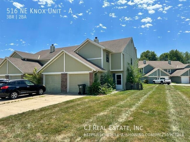 Building Photo - 516 NE Knox