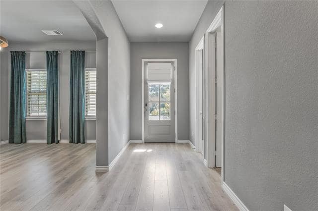 Photo - 5100 Slate St