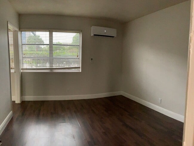 Photo - Great Location! Great Price! Call for Spec... Unit 28 - Vegas