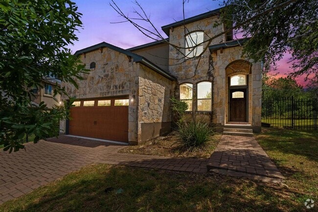 Building Photo - 307 Parkside Dr Rental