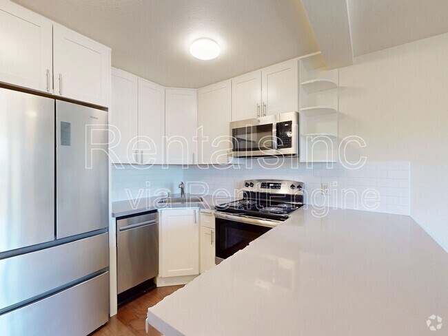 Building Photo - 740 Rhode Island St Unit 206 Rental