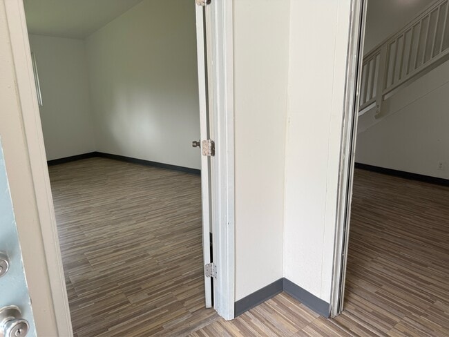 Photo - 14-3431-3431 Forest Rd