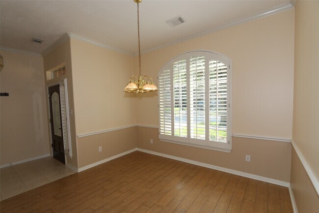 Photo - 1611 Maryvale Dr