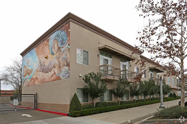 Building Photo - Vagabond Lofts