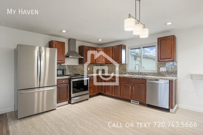 Photo - 1742 W 56th Ave