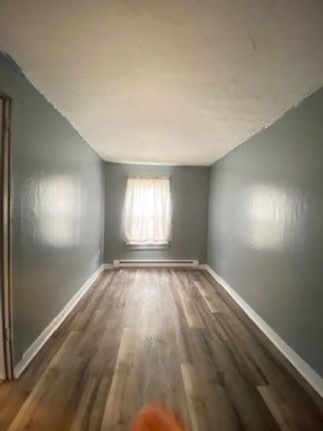 Photo - $200 OFF FIRST MONTH RENT -1 Bedroom Single Family Home in Elkhart!