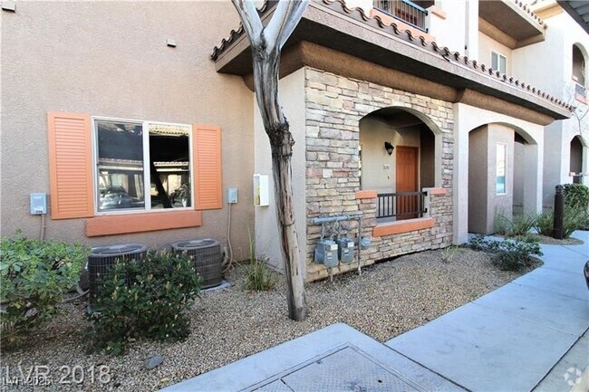 Building Photo - 7701 W Robindale Rd Unit 135 Rental