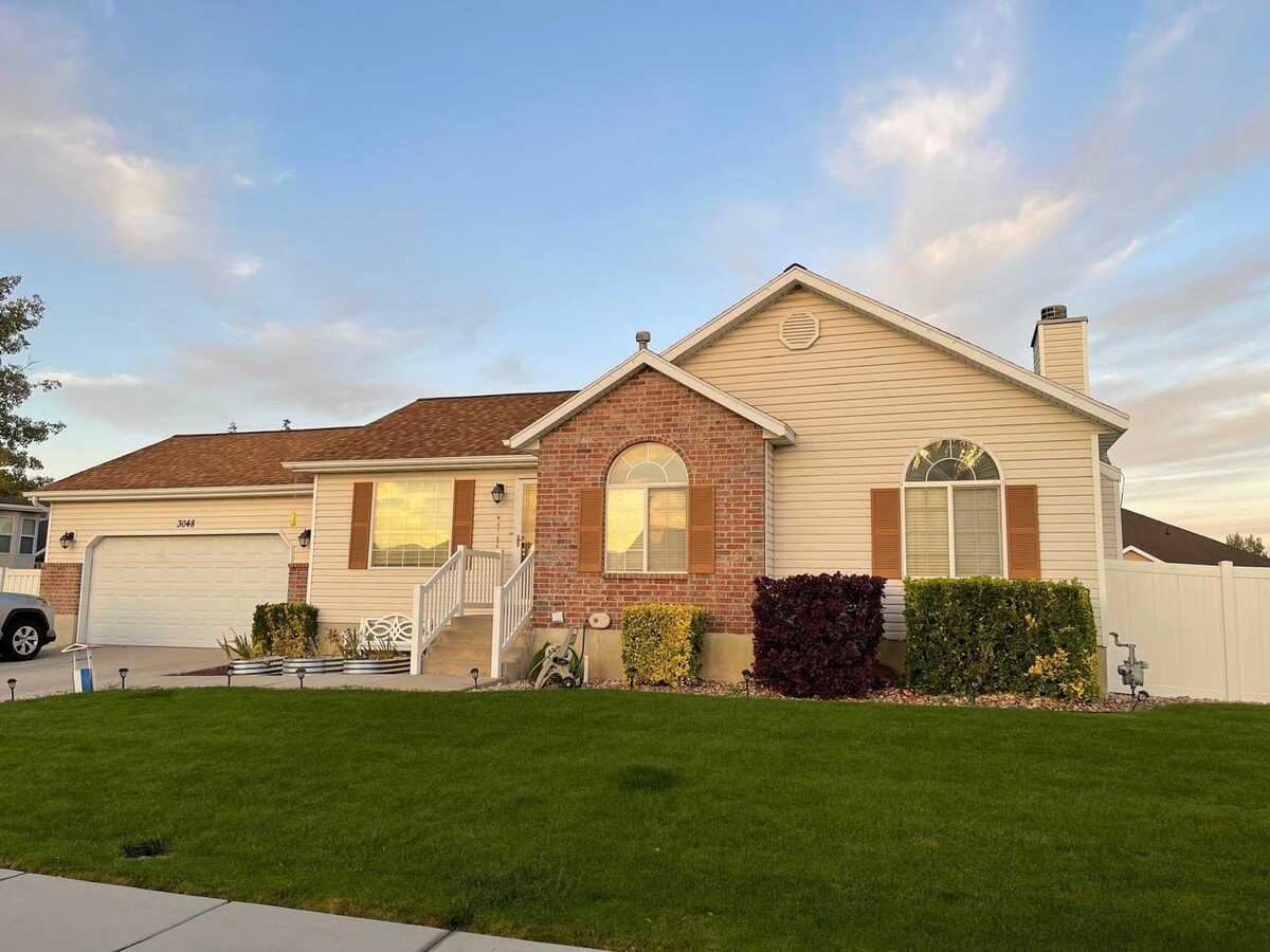 Photo - 3048 Hadwen Dr
