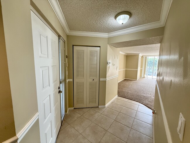 Photo - 104 Half Moon Cir Unit B2