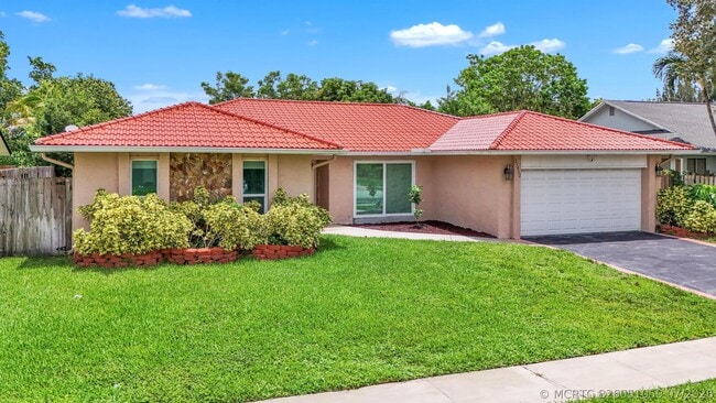 Building Photo - 21452 Woodchuck Ln