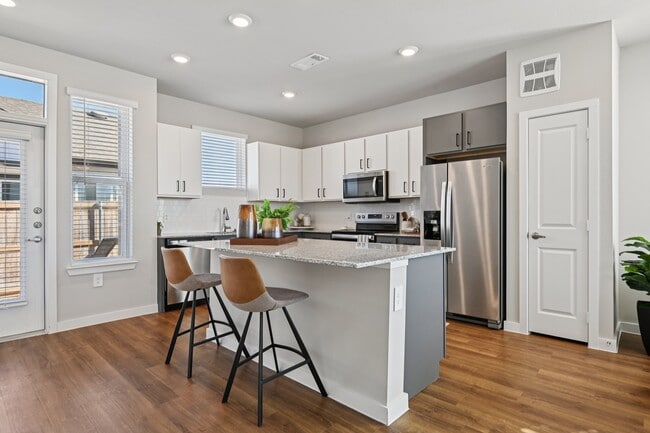 Building Photo - Skye at Chisholm Trail