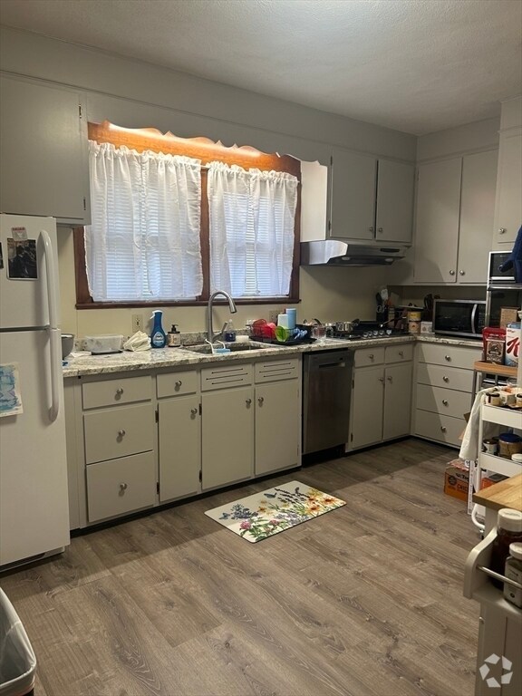 Building Photo - 51 Windsor Rd Unit 51 Rental