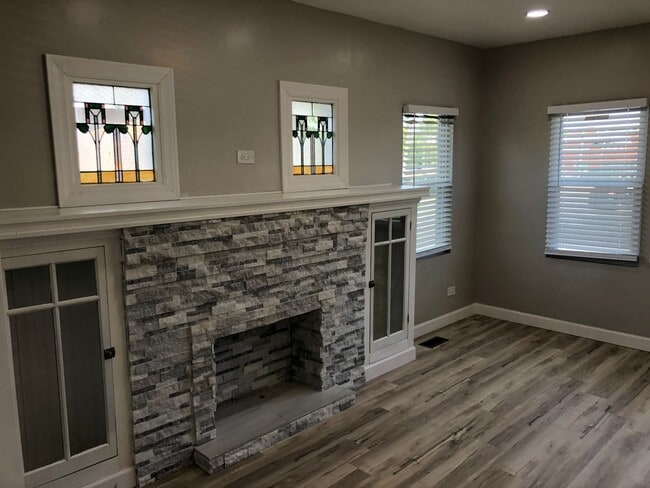 Photo - Large remodeled 4bed/2bath close to schools and transportation!